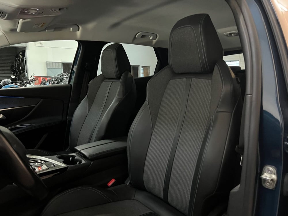 Peugeot 3008 usata a Bari (16)