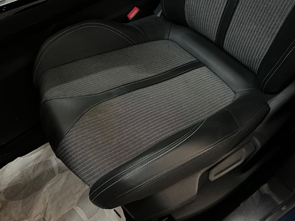 Peugeot 3008 usata a Bari (17)