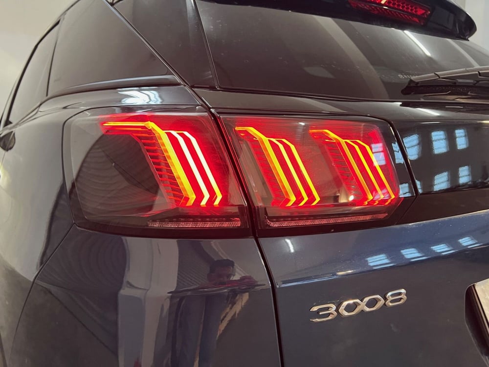 Peugeot 3008 usata a Bari (9)