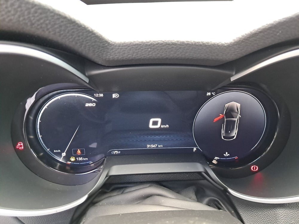 Alfa Romeo Stelvio usata a Salerno (9)