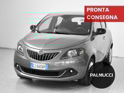 Lancia Ypsilon 1.0 FireFly 5 porte S&amp;S Hybrid Ecochic Gold del 2022 usata a Prato