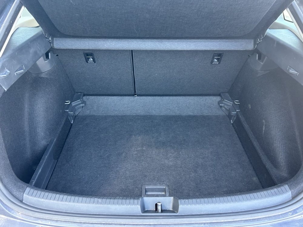 Volkswagen Taigo usata a Avellino (5)