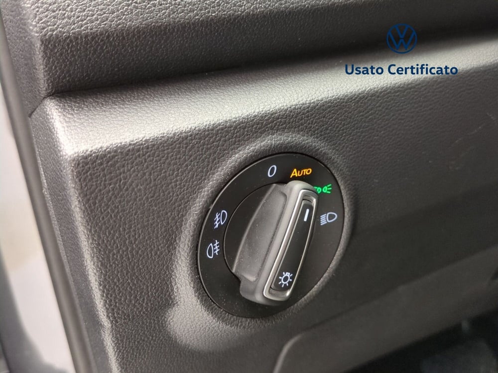 Volkswagen T-Roc usata a Avellino (13)