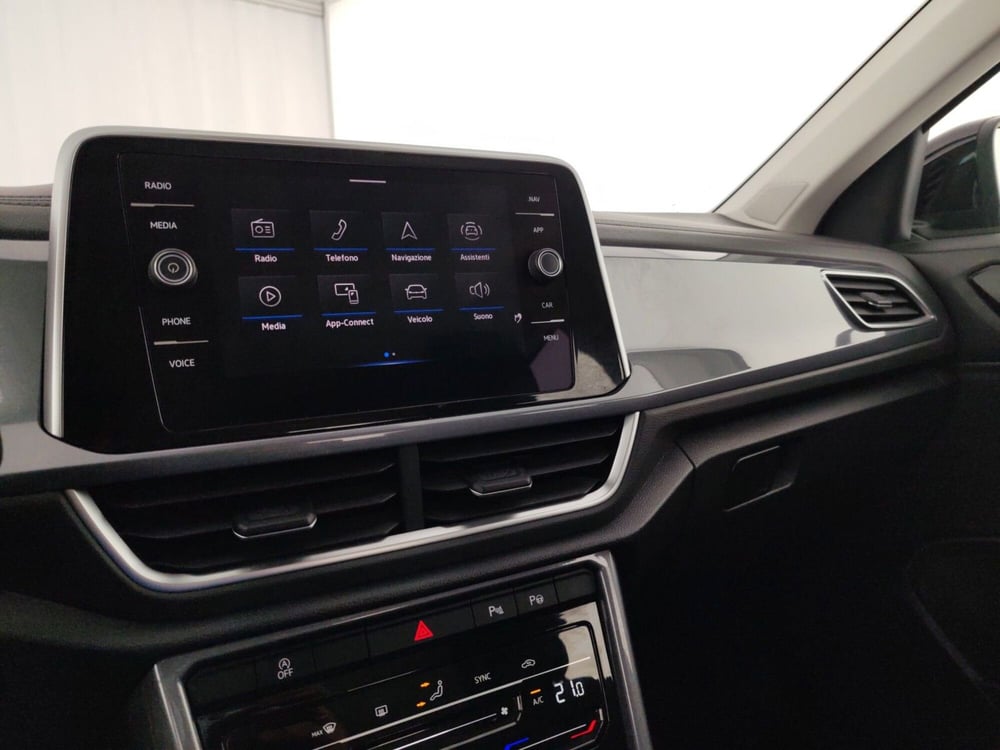 Volkswagen T-Roc usata a Massa-Carrara (12)