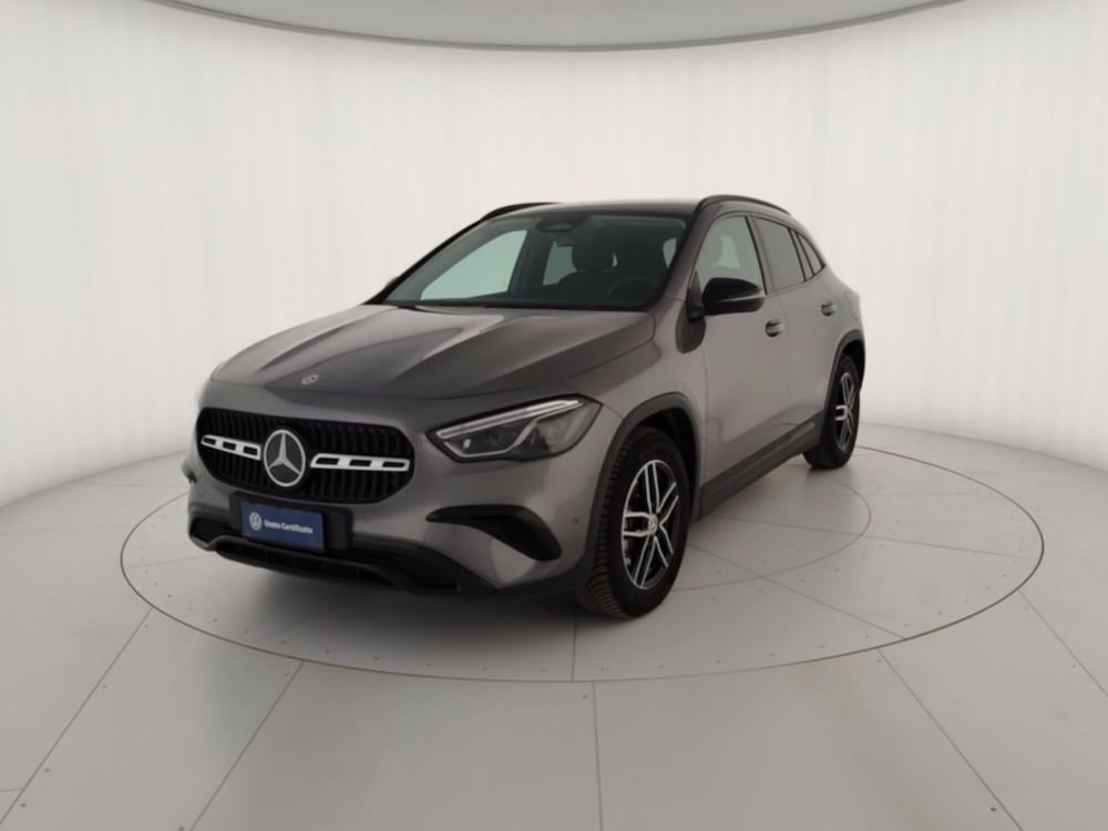 Mercedes-Benz GLA SUV usata a Massa-Carrara
