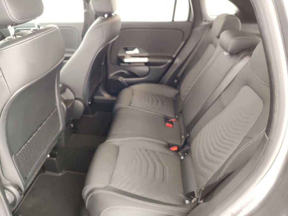 Mercedes-Benz GLA SUV usata a Massa-Carrara (10)