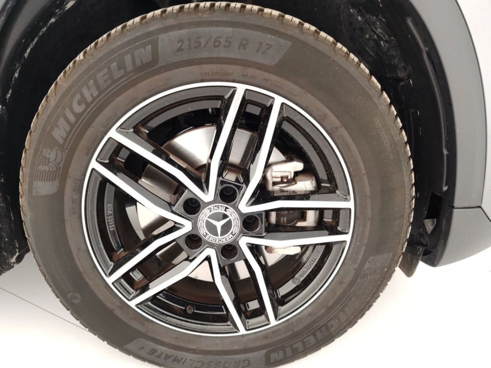 Mercedes-Benz GLA SUV usata a Massa-Carrara (12)