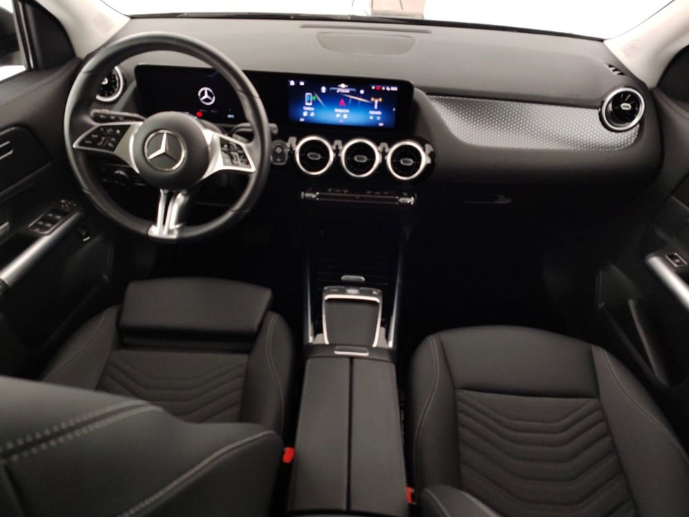 Mercedes-Benz GLA SUV usata a Massa-Carrara (8)