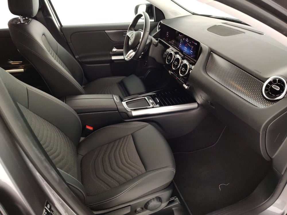 Mercedes-Benz GLA SUV usata a Massa-Carrara (9)