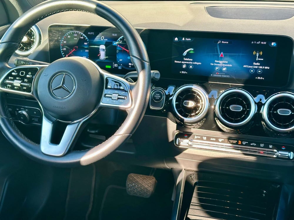 Mercedes-Benz GLA SUV usata a Bari (10)
