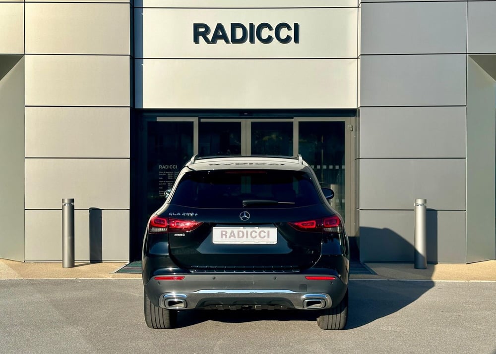 Mercedes-Benz GLA SUV usata a Bari (6)
