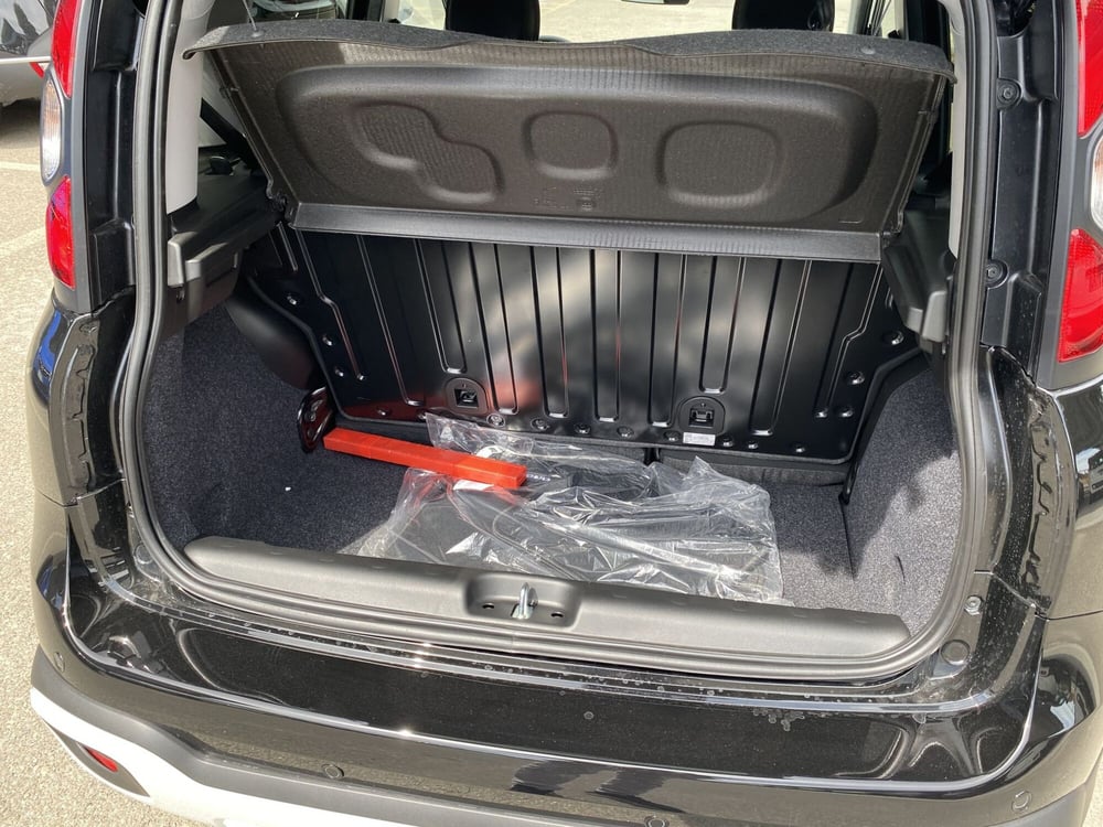 Fiat Panda Cross nuova a Modena (13)