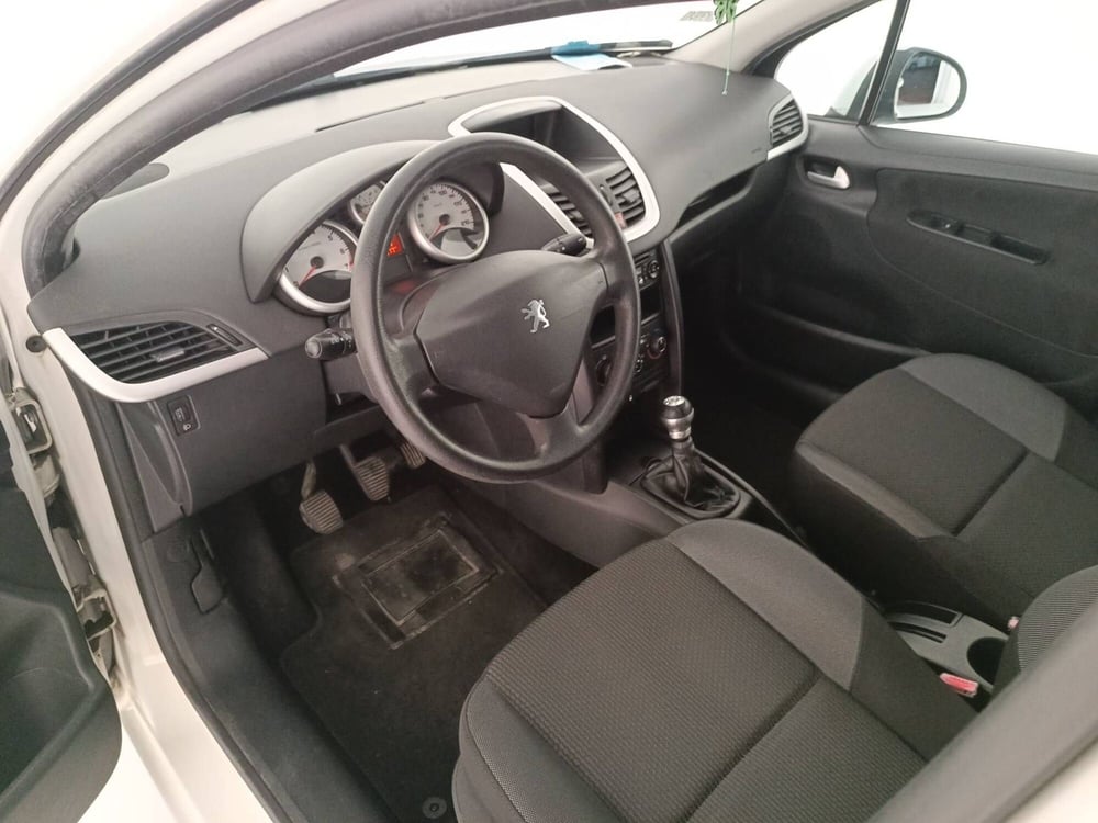 Peugeot 207 usata a Treviso (10)