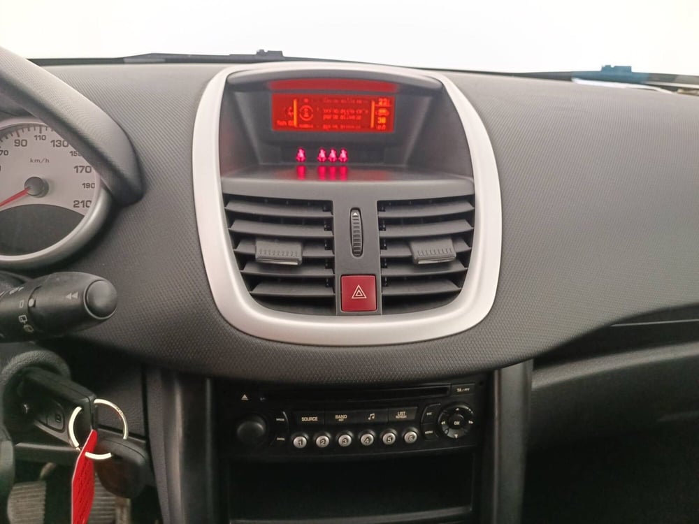 Peugeot 207 usata a Treviso (15)