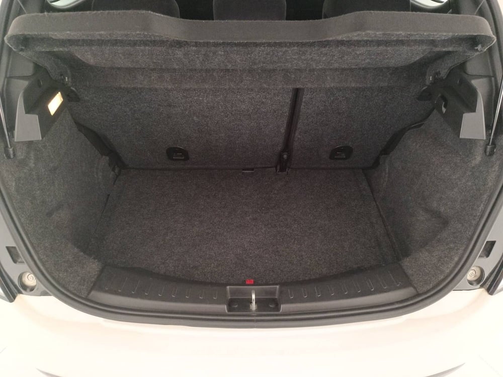Lancia Ypsilon usata a Treviso (18)