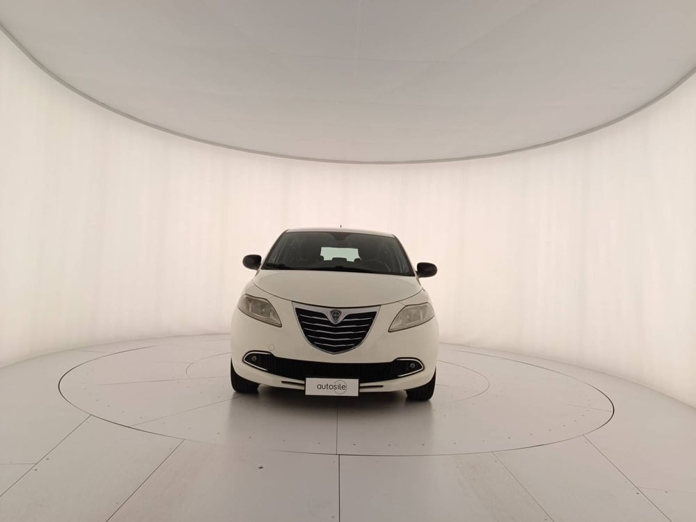 Lancia Ypsilon usata a Treviso (2)