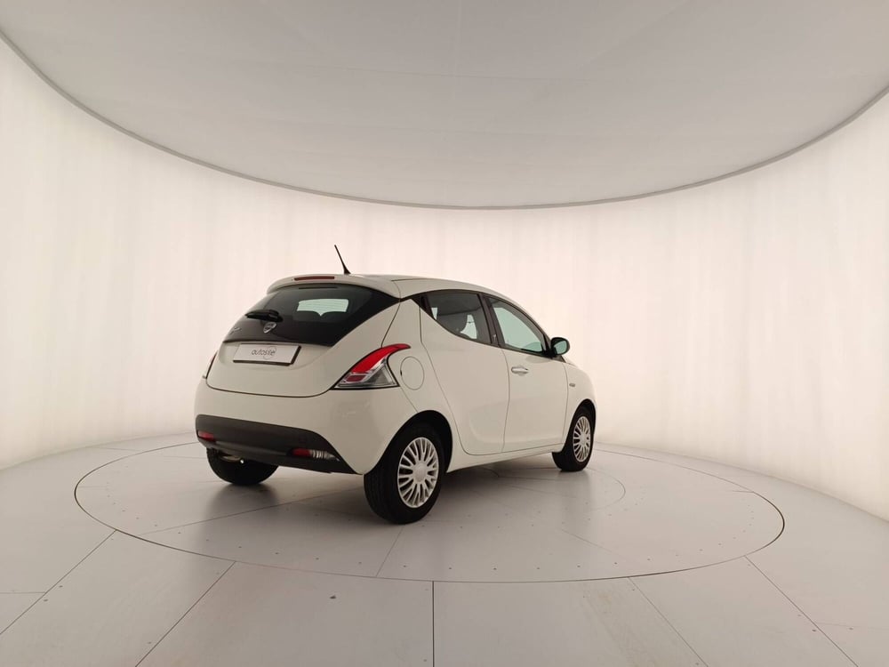 Lancia Ypsilon usata a Treviso (6)