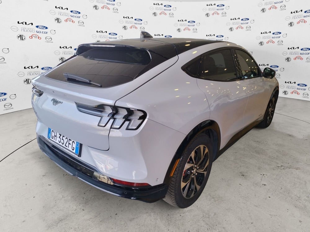 Ford Mustang Mach-E usata a Novara (6)