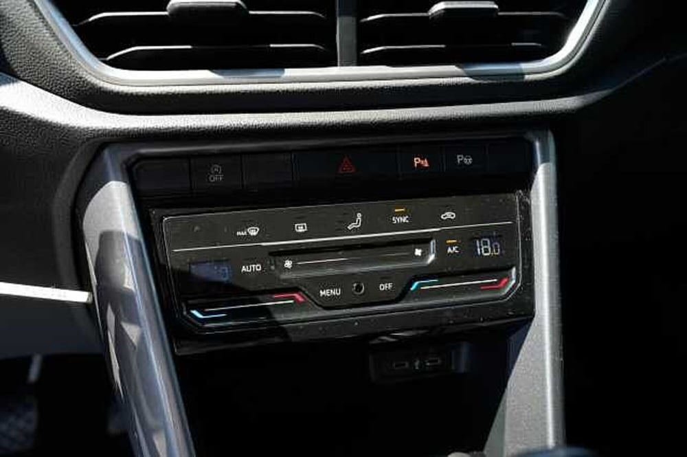 Volkswagen T-Roc usata a Rovigo (14)