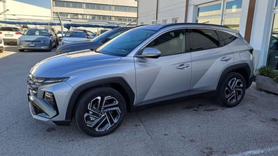Hyundai Tucson 1.6 hev Xtech 2wd auto nuova a Veggiano