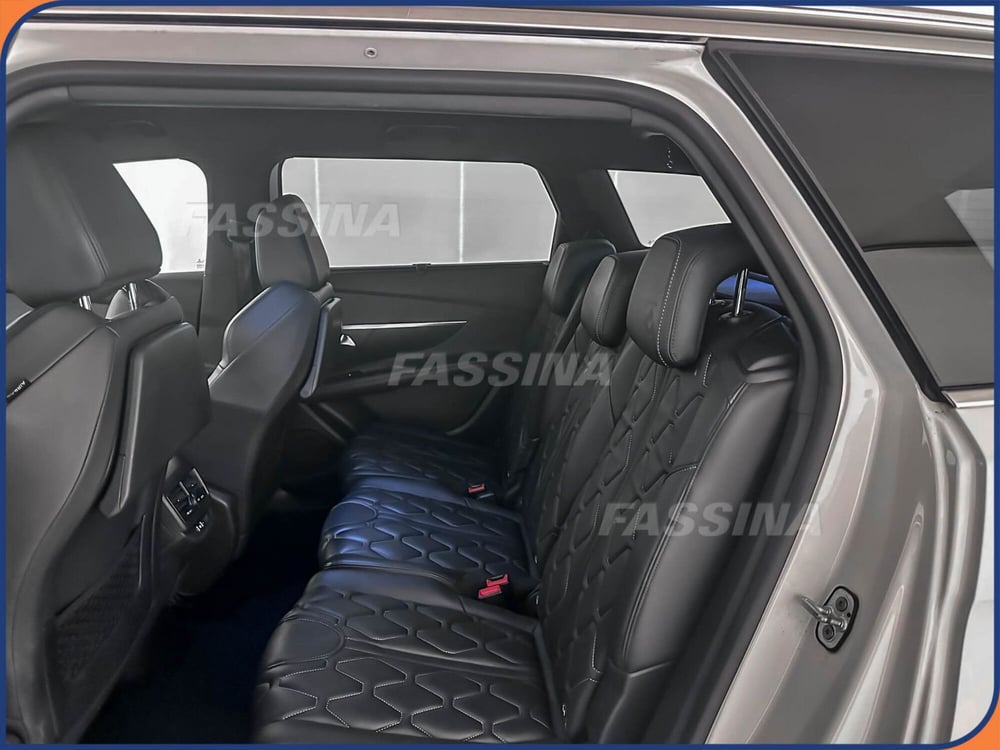 Peugeot 5008 usata a Milano (11)