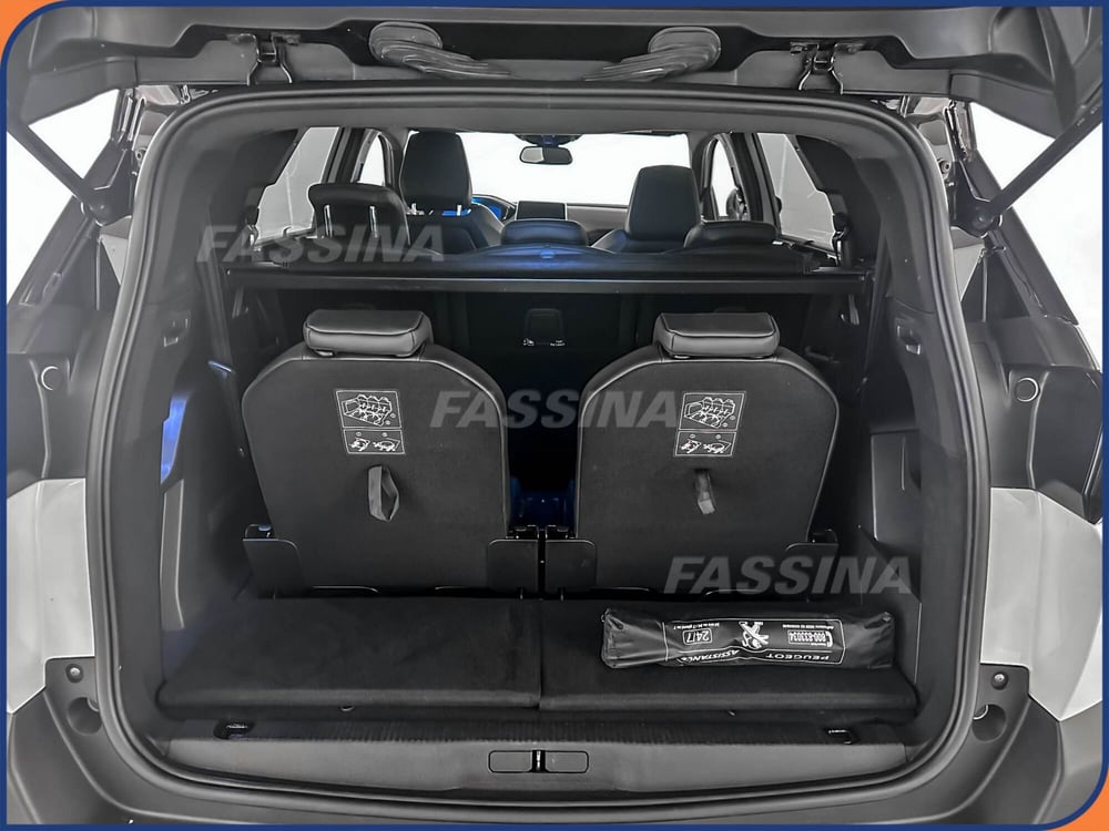 Peugeot 5008 usata a Milano (13)