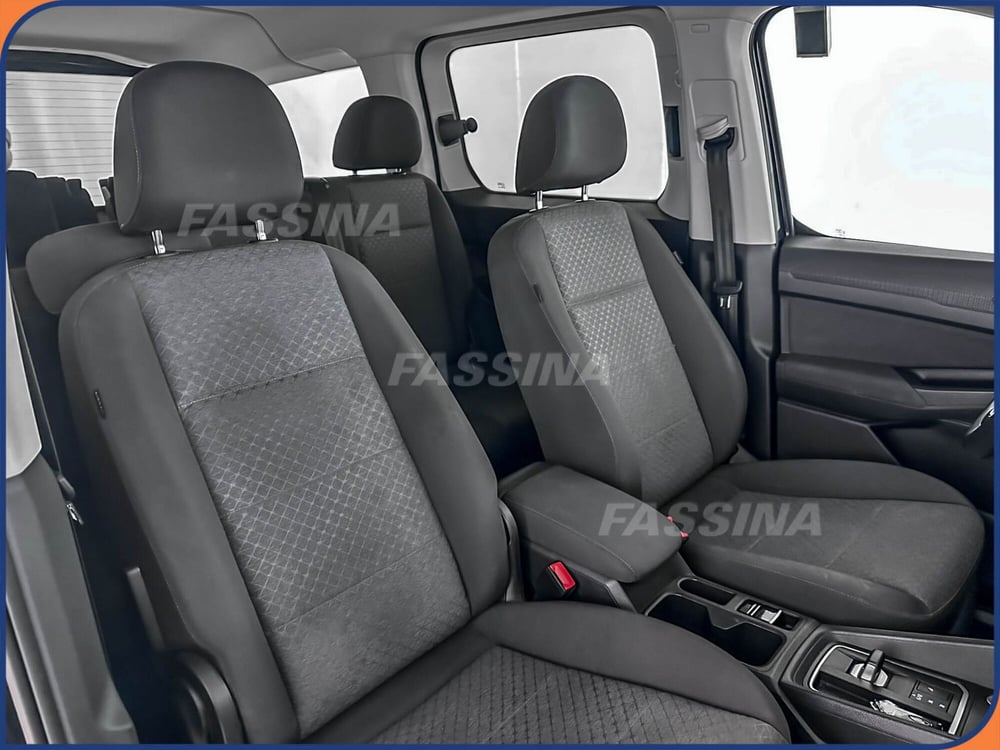 Ford Tourneo Connect usata a Milano (15)