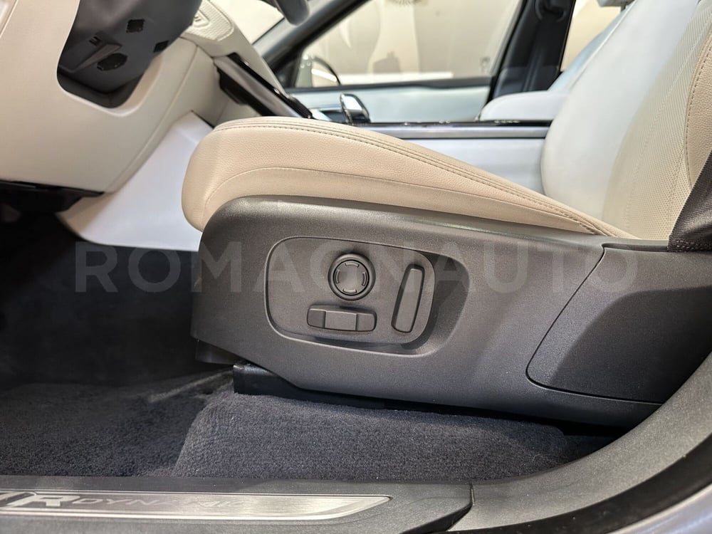 Land Rover Range Rover Velar usata a Forlì-Cesena (13)