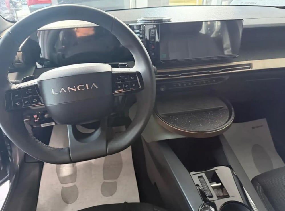 Lancia Ypsilon nuova a Latina (6)