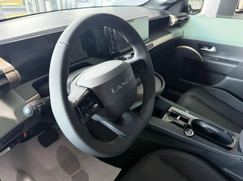 Lancia Ypsilon nuova a Latina (8)