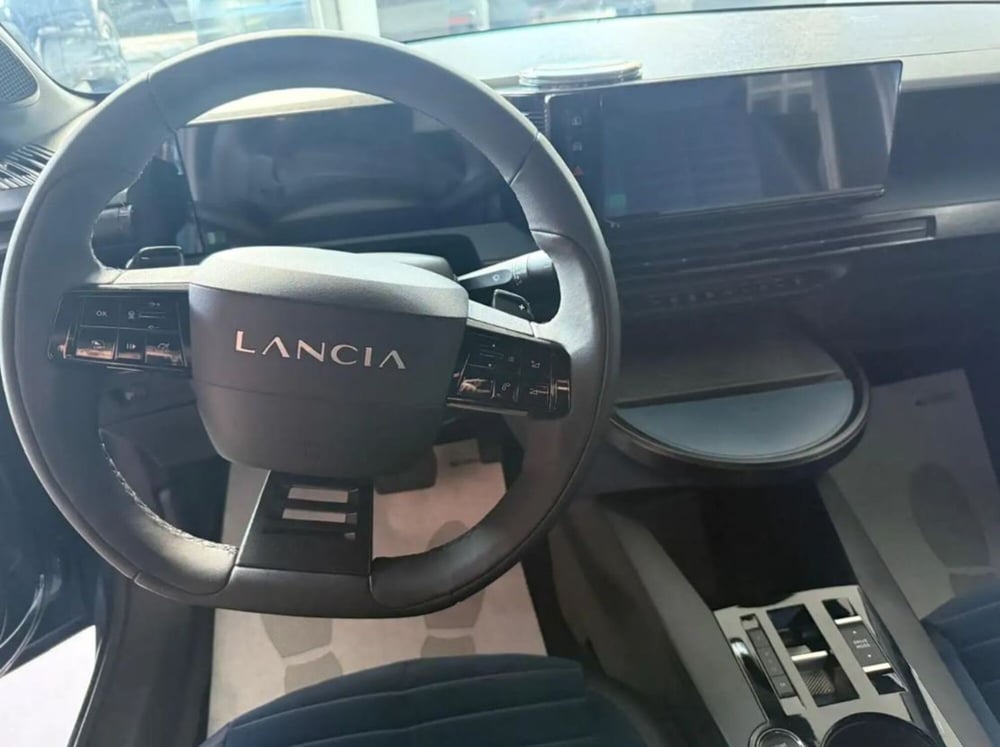 Lancia Ypsilon nuova a Latina (9)