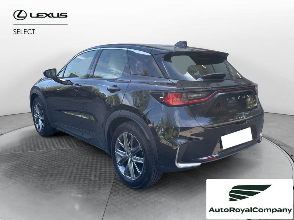 Lexus LBX usata a Roma (4)