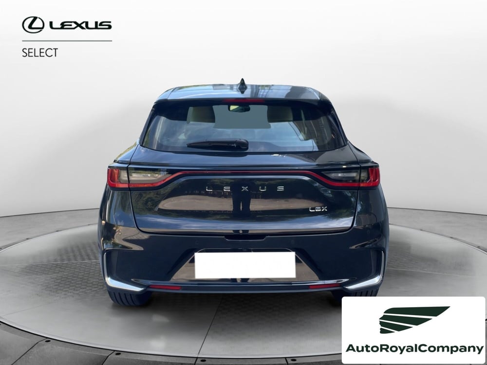Lexus LBX usata a Roma (5)