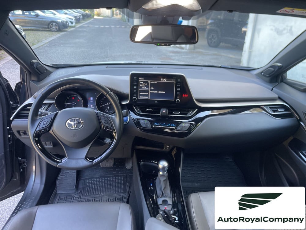 Toyota Toyota C-HR usata a Roma (13)