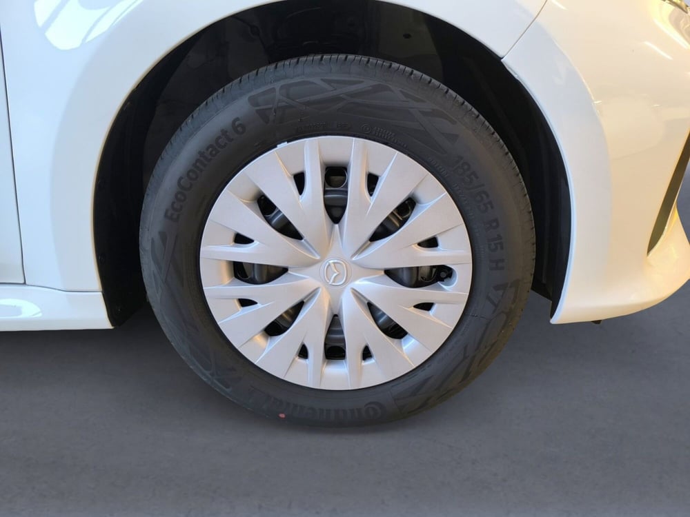 Mazda Mazda2 Hybrid nuova a Udine (7)