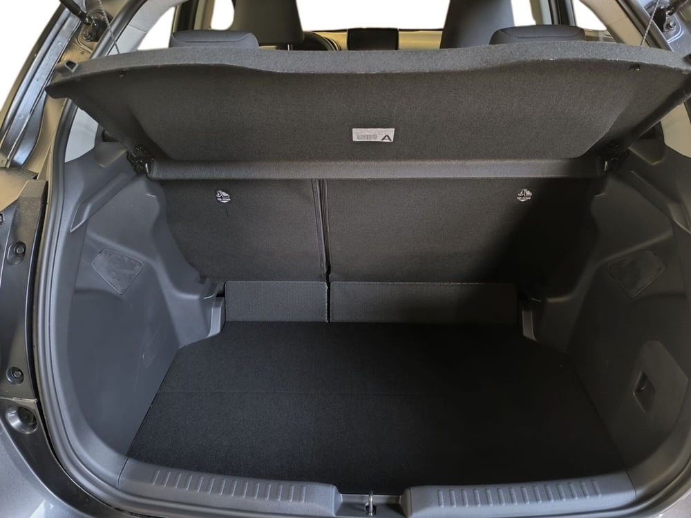 Mazda Mazda2 Hybrid nuova a Udine (14)