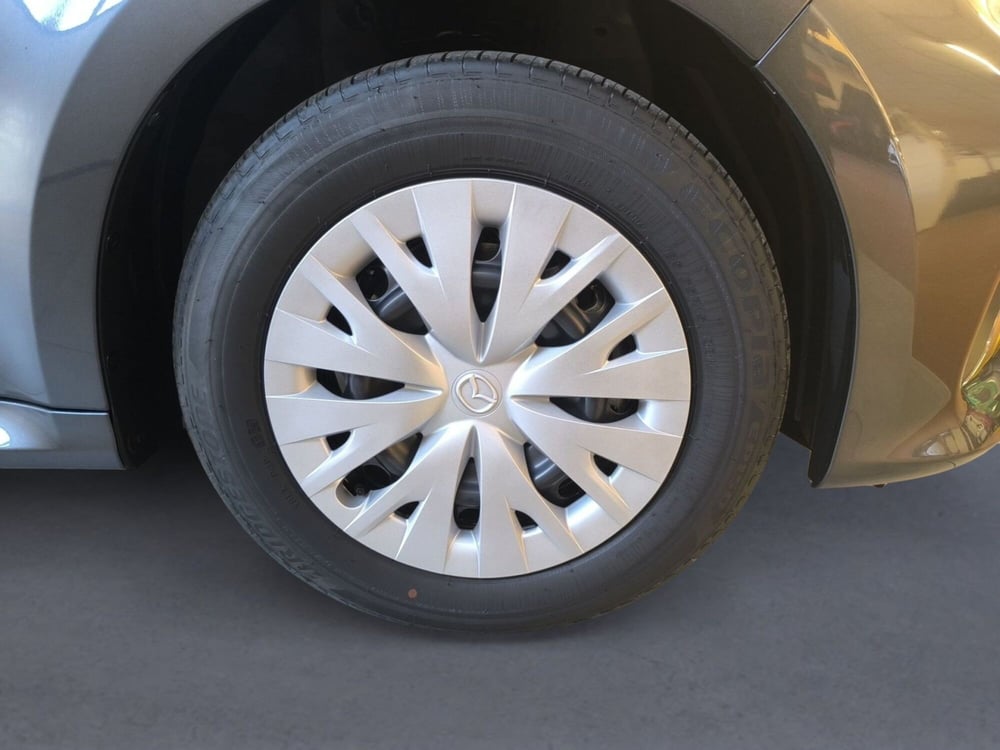 Mazda Mazda2 Hybrid nuova a Udine (7)