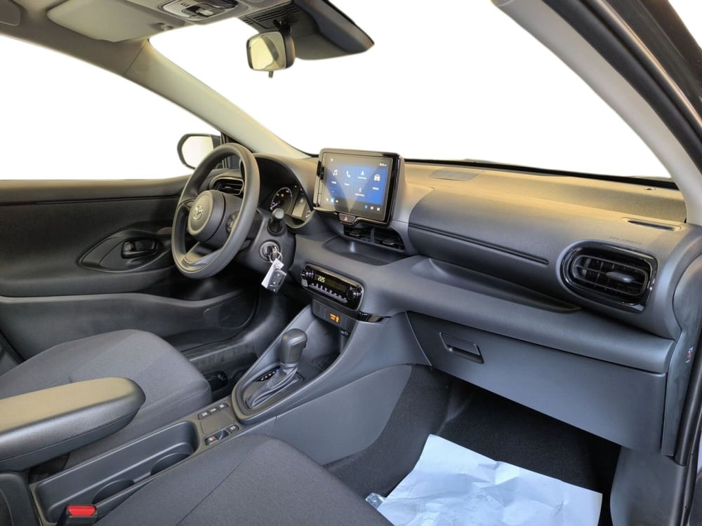 Mazda Mazda2 Hybrid nuova a Udine (12)