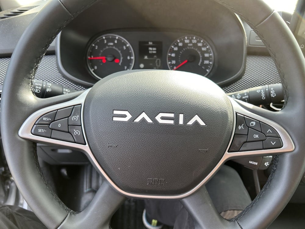 Dacia Jogger nuova a Roma (15)