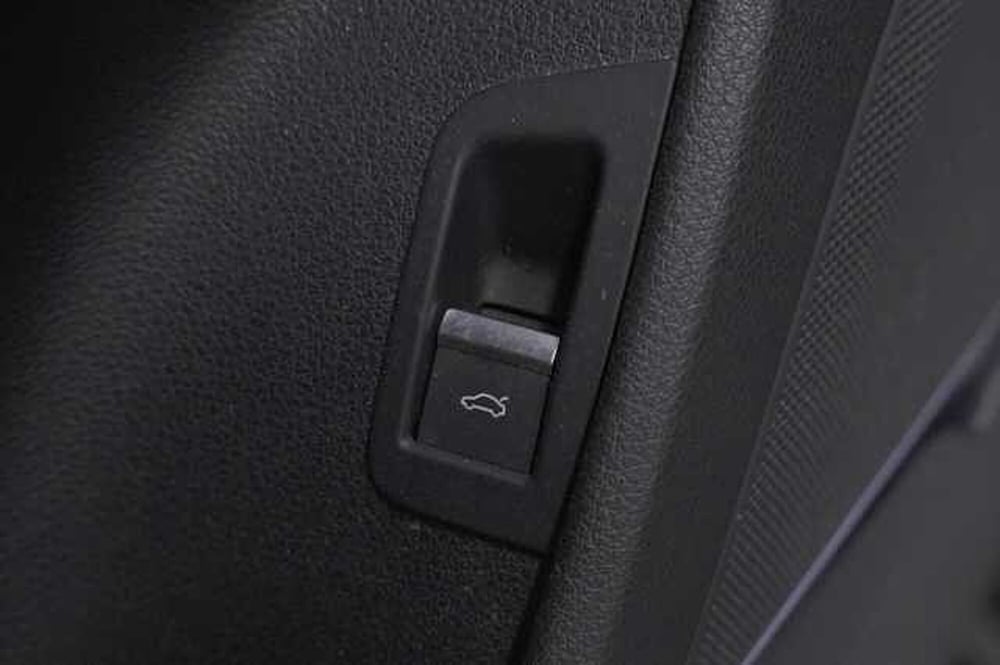 Audi Q7 usata a Como (19)