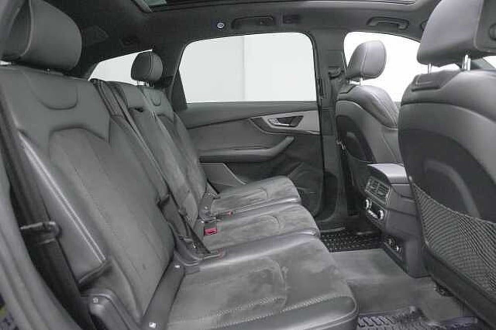 Audi Q7 usata a Como (9)