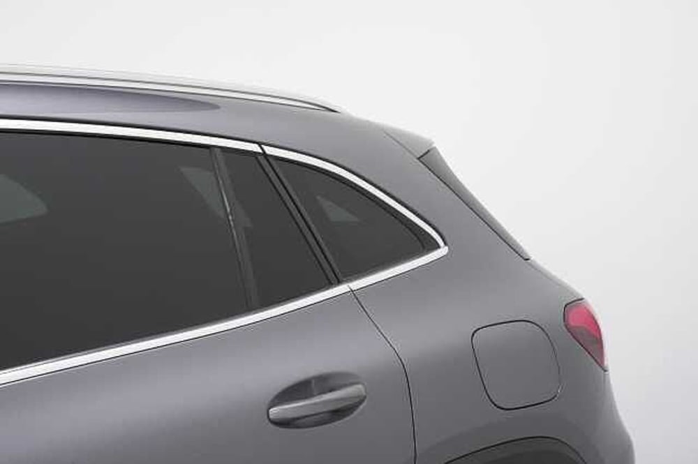 Mercedes-Benz GLA SUV usata a Como (12)