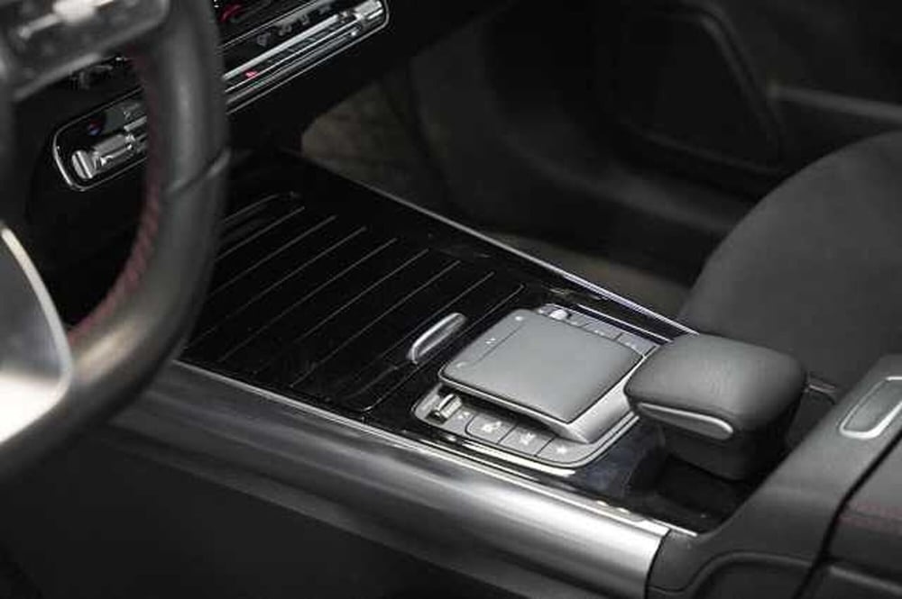 Mercedes-Benz GLA SUV usata a Como (14)