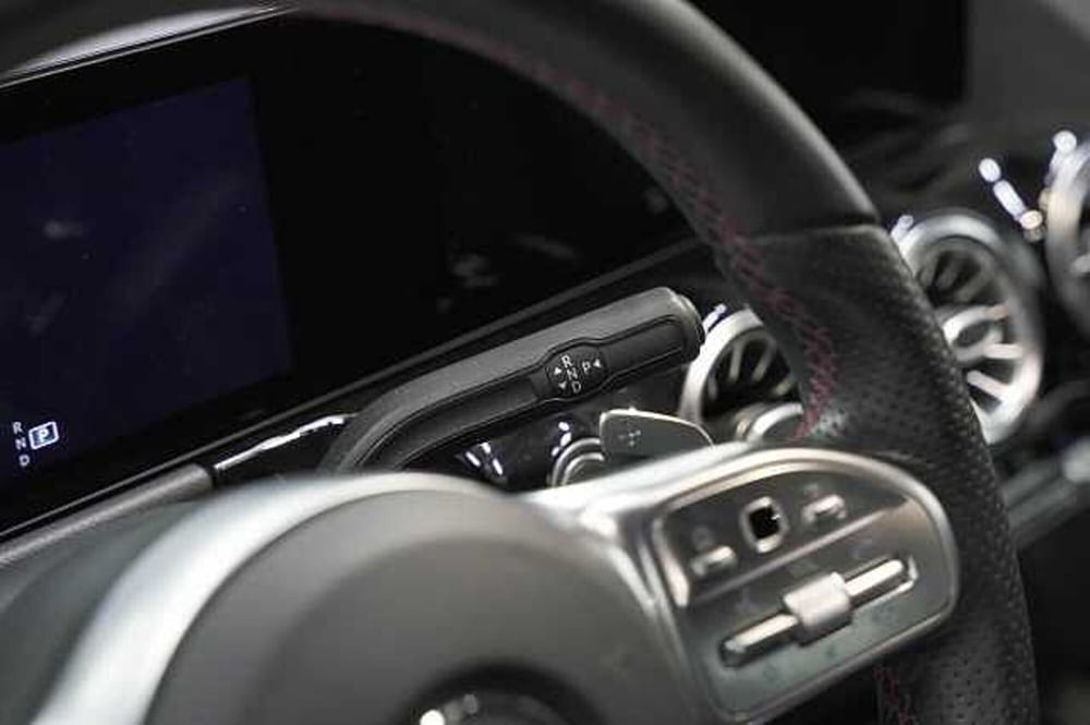 Mercedes-Benz GLA SUV usata a Como (15)