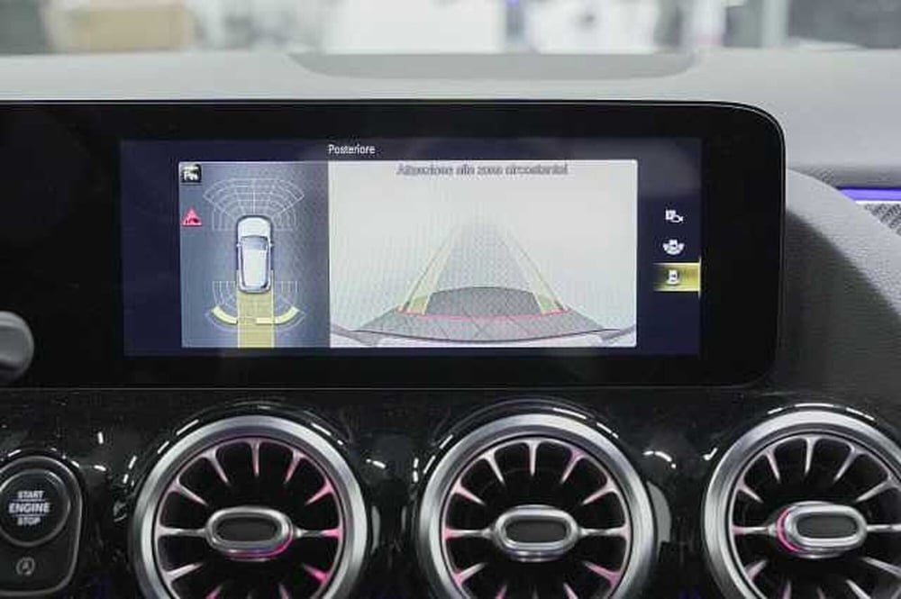 Mercedes-Benz GLA SUV usata a Como (17)