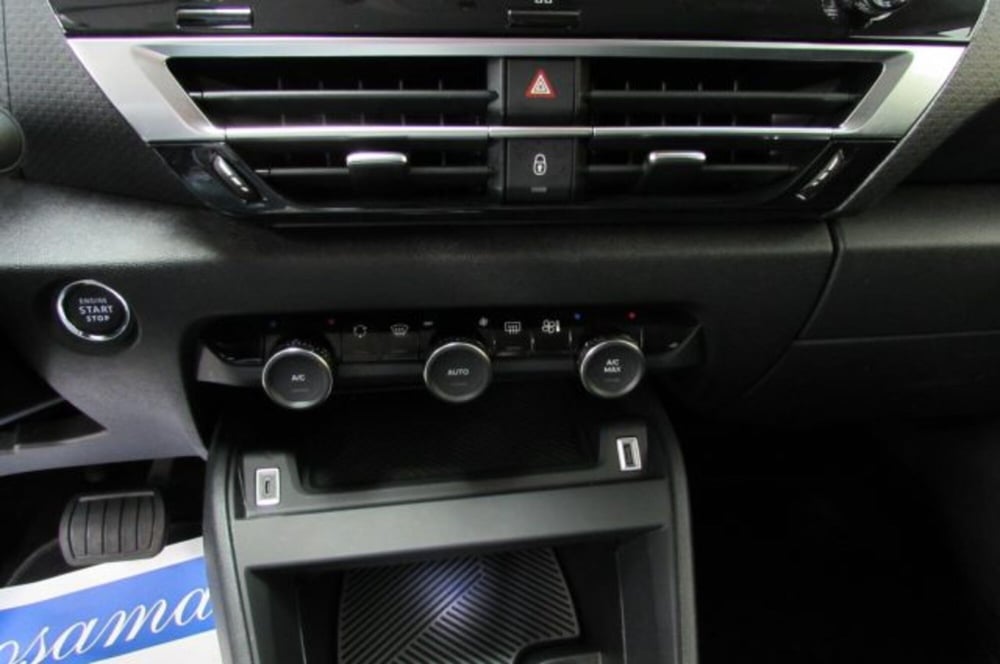 Citroen C4 X usata a Milano (10)