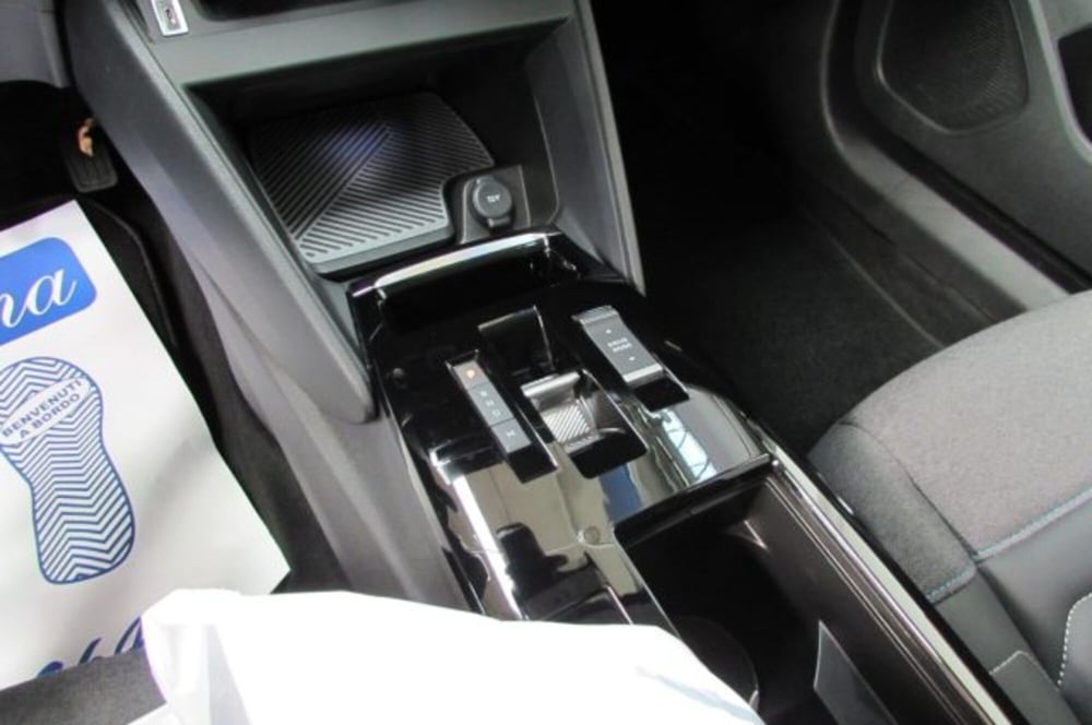 Citroen C4 X usata a Milano (11)