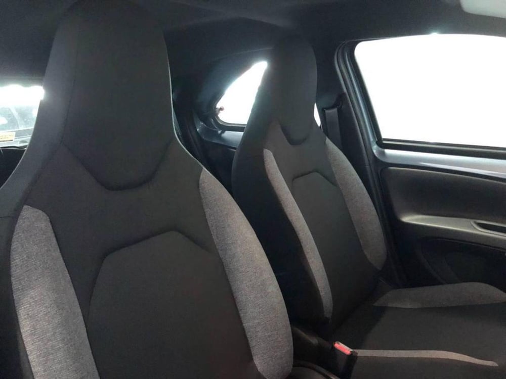 Toyota Aygo X usata a Torino (14)