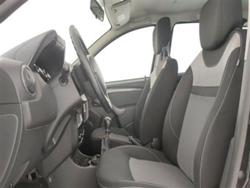Dacia Duster usata a Bari (13)