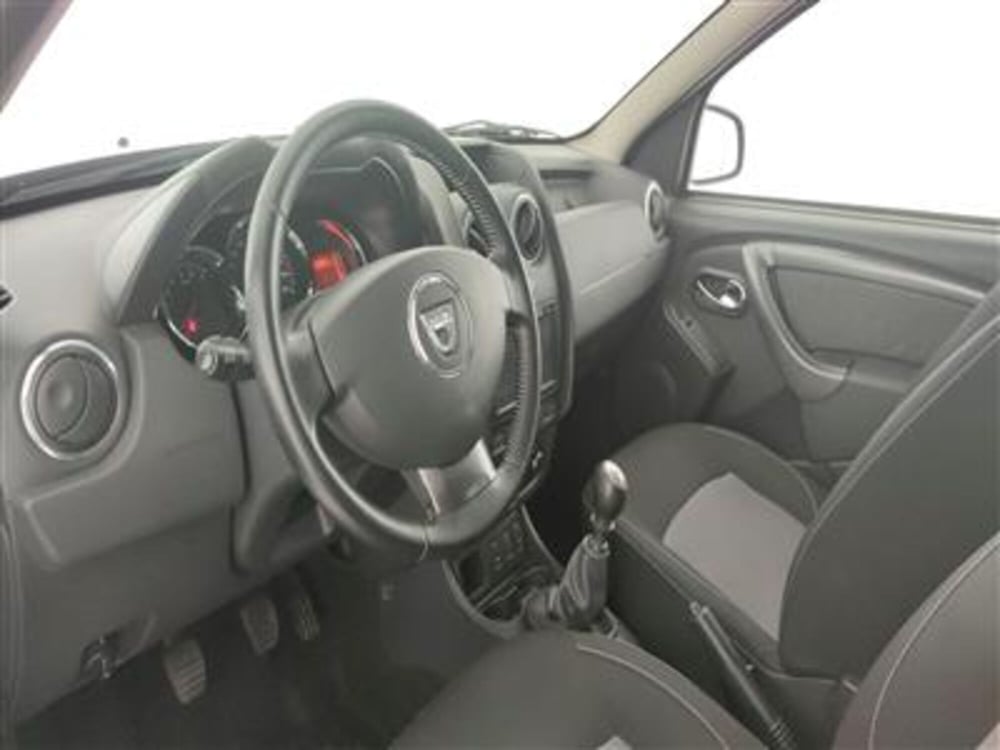 Dacia Duster usata a Bari (14)